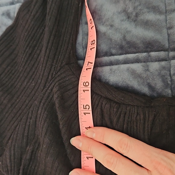 Free People | Black Bell Sleeve Ruched Crop Top| M | Boho, Festival - Picture 8 of 12